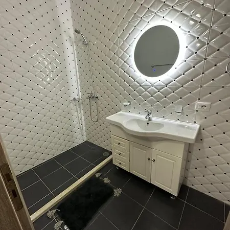 Luka In Apartamento *