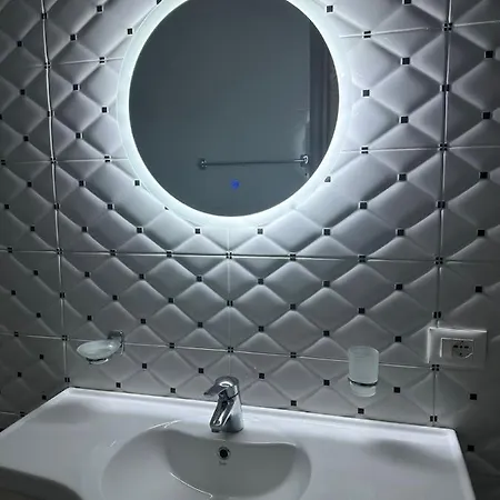 Luka In Apartment Sarandë