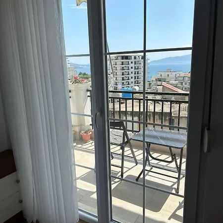 Luka In Apartment Sarandë