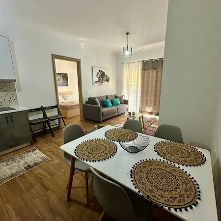 Luka In Apartment